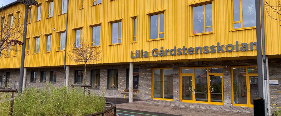 Lilla Gårdstensskolan på Saffransgatan står färdig. Skolan är för årskurs F-3